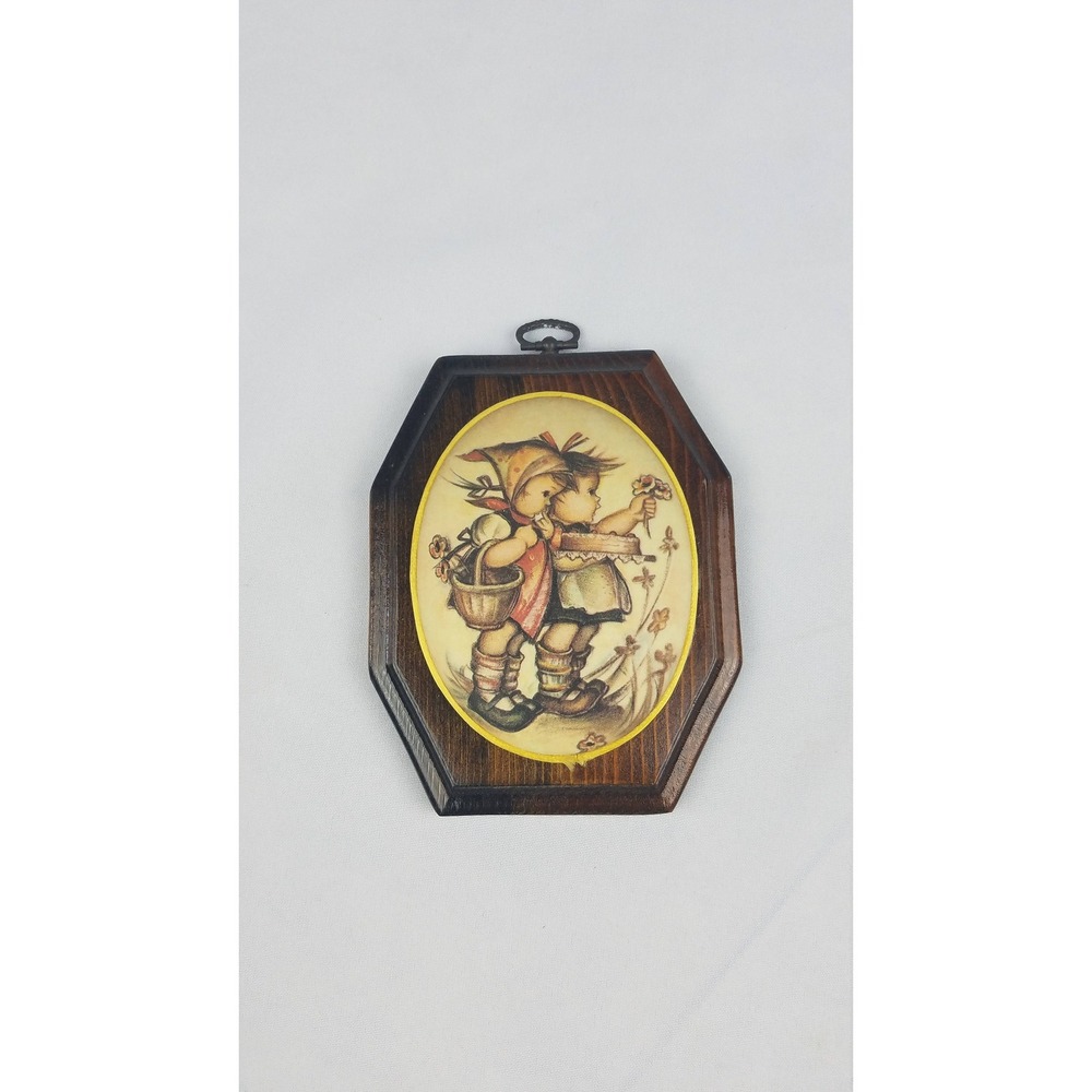 Vtg beaded domed wooden wall hanging decor two kids picking‎ flowers farmhouse